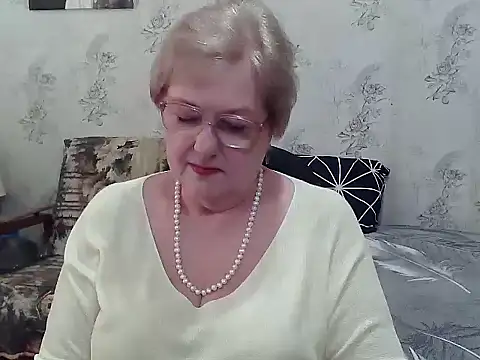 Renata62011 online show from March 27, 12:38 pm