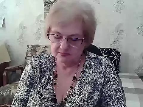 Renata62011 online show from May 9, 12:10 pm