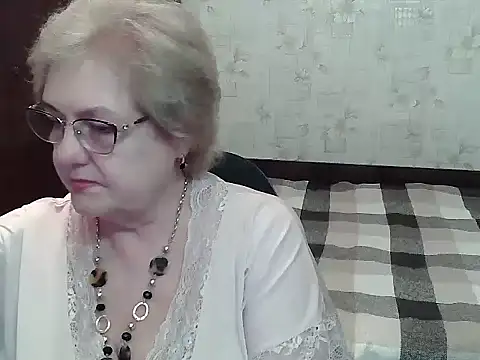 Renata62011 online show from June 30, 5:36 pm