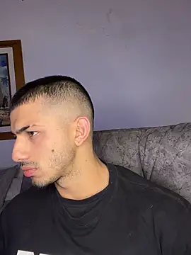 Snapshot of ArturoCardona_ chatting on October 5, 1:37 am ArturoCardona online show from October 5, 1:37 am