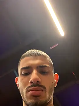 Snapshot of ArturoCardona_ chatting on October 11, 12:21 am ArturoCardona online show from October 11, 12:21 am