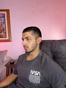 Snapshot of ArturoCardona_ chatting on October 20, 12:05 pm ArturoCardona online show from October 20, 12:05 pm