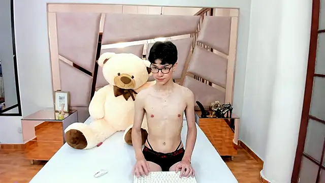 AustinFluf online show from September 16, 11:55 am