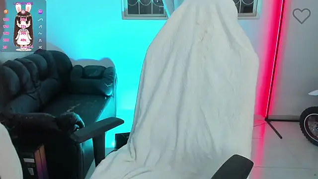 Snapshot of Aishelyng chatting on September 30, 10:37 pm Aishelyng online show from September 30, 10:37 pm