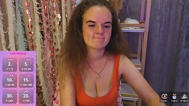 Snapshot of Luisa_Rosee chatting on September 13, 6:40 pm Luisa Rosee online show from September 13, 6:40 pm