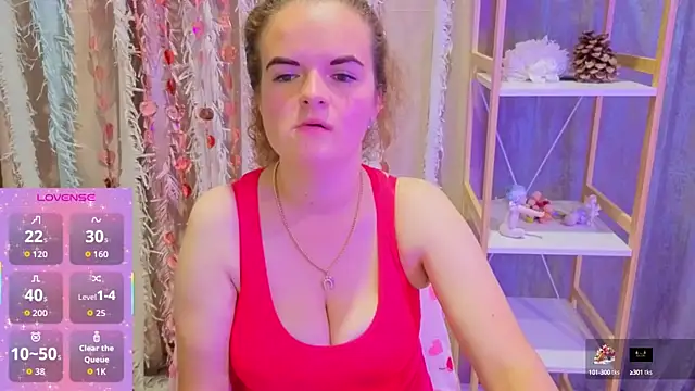 Snapshot of Luisa_Rosee chatting on October 14, 7:25 pm Luisa Rosee online show from October 14, 7:25 pm