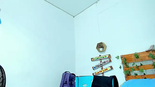 cris dulce online show from February 21, 12:00 am