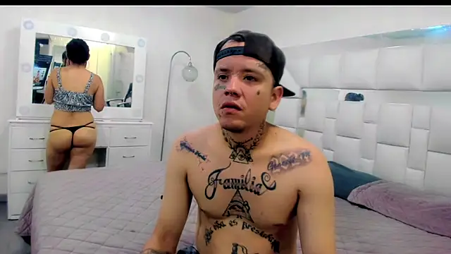 Dangerous couple  online show from October 18, 7:14 pm