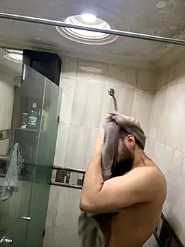   Damian    online show from October 2, 11:34 pm