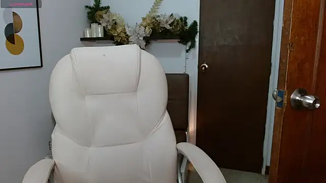   Damian    online show from December 14, 10:14 pm