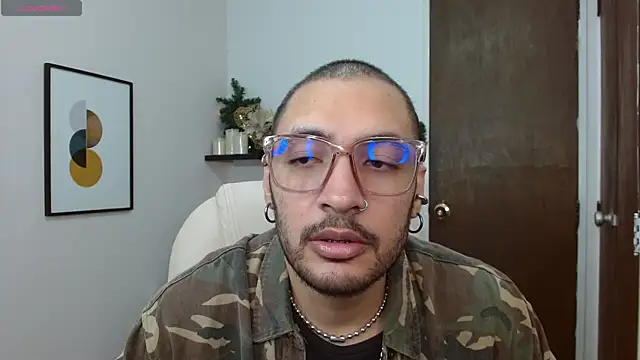   Damian    online show from December 20, 1:23 am