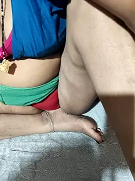 POOJACOUPLE online show from November 18, 6:01 pm