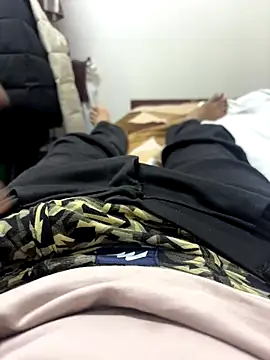 bigbulllaksh online show from October 17, 4:31 pm