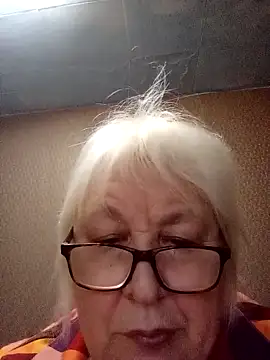 Alexia64231 online show from November 20, 4:01 am