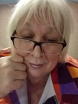 Alexia64231 online show from November 24, 3:56 pm