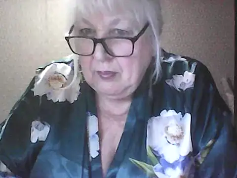 Alexia64231 online show from April 12, 2:27 am