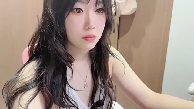 Snapshot of Lilium-520 chatting on December 4, 11:41 am Lilium-520 online show from December 4, 11:41 am