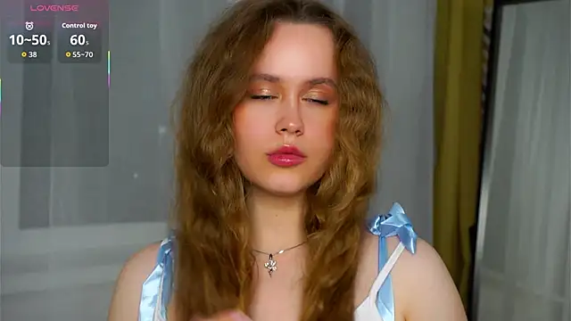 Snapshot of SusannaScholler chatting on October 14, 6:31 pm SusannaScholler online show from October 14, 6:31 pm