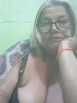 Snapshot of MargaritaSweet51 chatting on April 5, 10:29 pm MargaritaSweet51 online show from April 5, 10:29 pm
