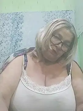 Snapshot of MargaritaSweet51 chatting on April 12, 10:37 pm MargaritaSweet51 online show from April 12, 10:37 pm