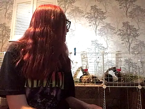 Snapshot of ivysplayhouse chatting on September 12, 11:43 am ivysplayhouse online show from September 12, 11:43 am