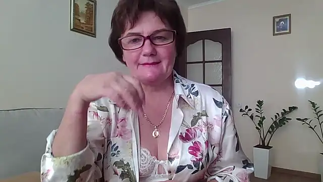 Galina56301 online show from September 26, 3:05 pm