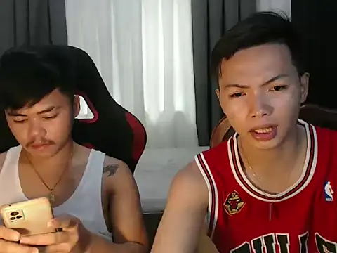 hot emman online show from October 10, 5:17 am