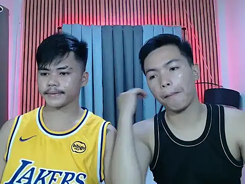 hot emman online show from November 17, 10:32 am