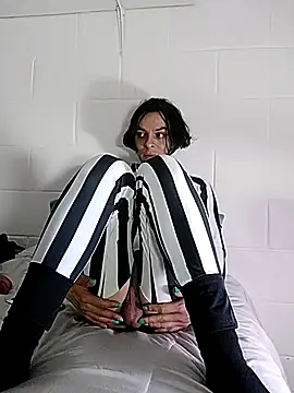 oxxy jean online show from February 3, 12:20 am