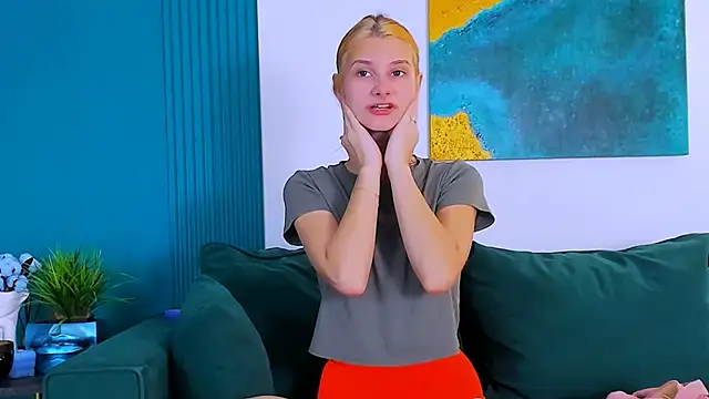 Snapshot of NightOpal chatting on October 24, 4:14 pm NightOpal online show from October 24, 4:14 pm