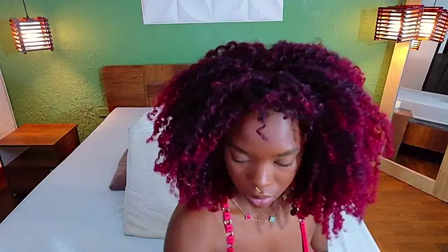 Snapshot of Chocolatte_dreams chatting on October 30, 1:12 pm Chocolatte dreams online show from October 30, 1:12 pm