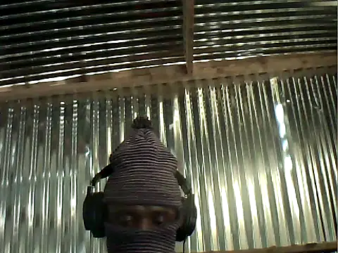 Snapshot of bobothehobo chatting on September 15, 1:11 pm bobothehobo online show from September 15, 1:11 pm