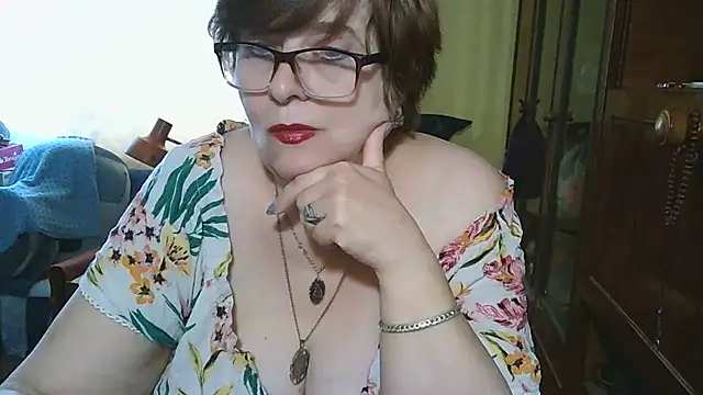 Snapshot of VeronicaGold511 chatting on September 29, 7:13 am VeronicaGold511 online show from September 29, 7:13 am