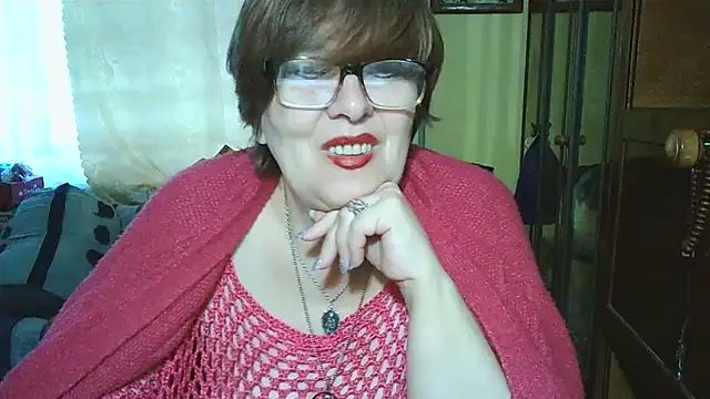 Snapshot of VeronicaGold511 chatting on October 10, 6:56 am VeronicaGold511 online show from October 10, 6:56 am