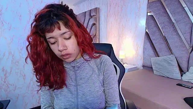 redd pandaa online show from February 7, 3:54 am