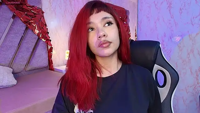 Snapshot of redd_pandaa chatting on February 25, 1:26 am redd pandaa online show from February 25, 1:26 am