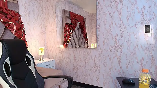 Snapshot of redd_pandaa chatting on February 28, 3:18 am redd pandaa online show from February 28, 3:18 am