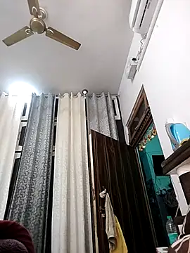 Cute-Janvi20 online show from February 1, 4:38 pm