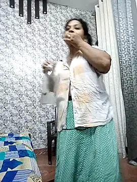 Cute-Janvi20 online show from May 13, 6:00 am