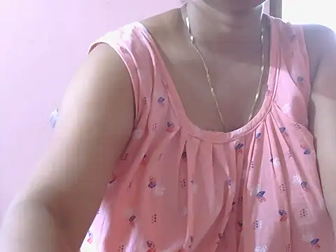 Snapshot of itsabika chatting on March 30, 10:49 am itsabika online show from March 30, 10:49 am