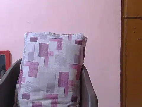 Snapshot of itsabika chatting on April 2, 10:57 am itsabika online show from April 2, 10:57 am