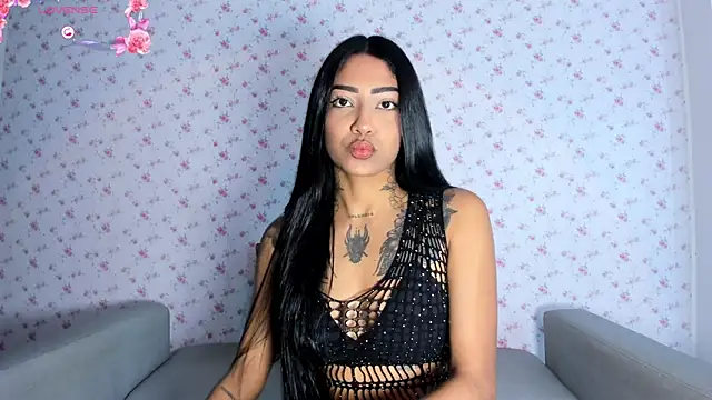 Snapshot of Alykass chatting on April 10, 9:30 pm Alykass online show from April 10, 9:30 pm