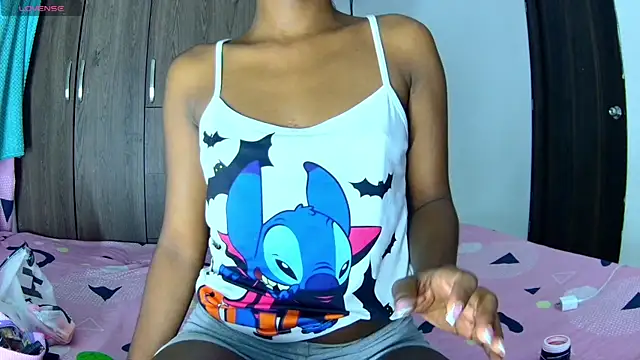 shantall ebony1 online show from October 12, 7:29 am