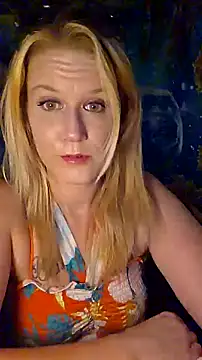 Snapshot of RhondaRump chatting on July 21, 12:35 am RhondaRump online show from July 21, 12:35 am