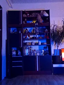  Little Sweatie  online show from November 2, 5:15 pm