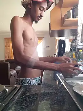 Snapshot of gemini_loops chatting on February 11, 9:25 am gemini loops online show from February 11, 9:25 am