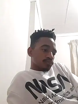 Snapshot of gemini_loops chatting on February 23, 5:32 pm gemini loops online show from February 23, 5:32 pm