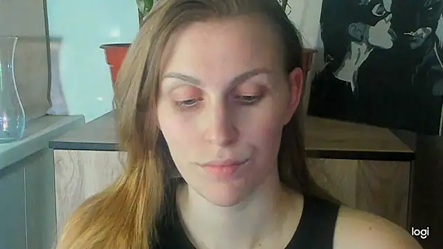 JuliaMuuun online show from May 28, 8:06 pm