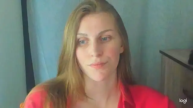 JuliaMuuun online show from June 10, 9:25 pm