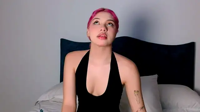 Snapshot of angelinhaaa chatting on November 14, 12:31 am angelinhaaa online show from November 14, 12:31 am